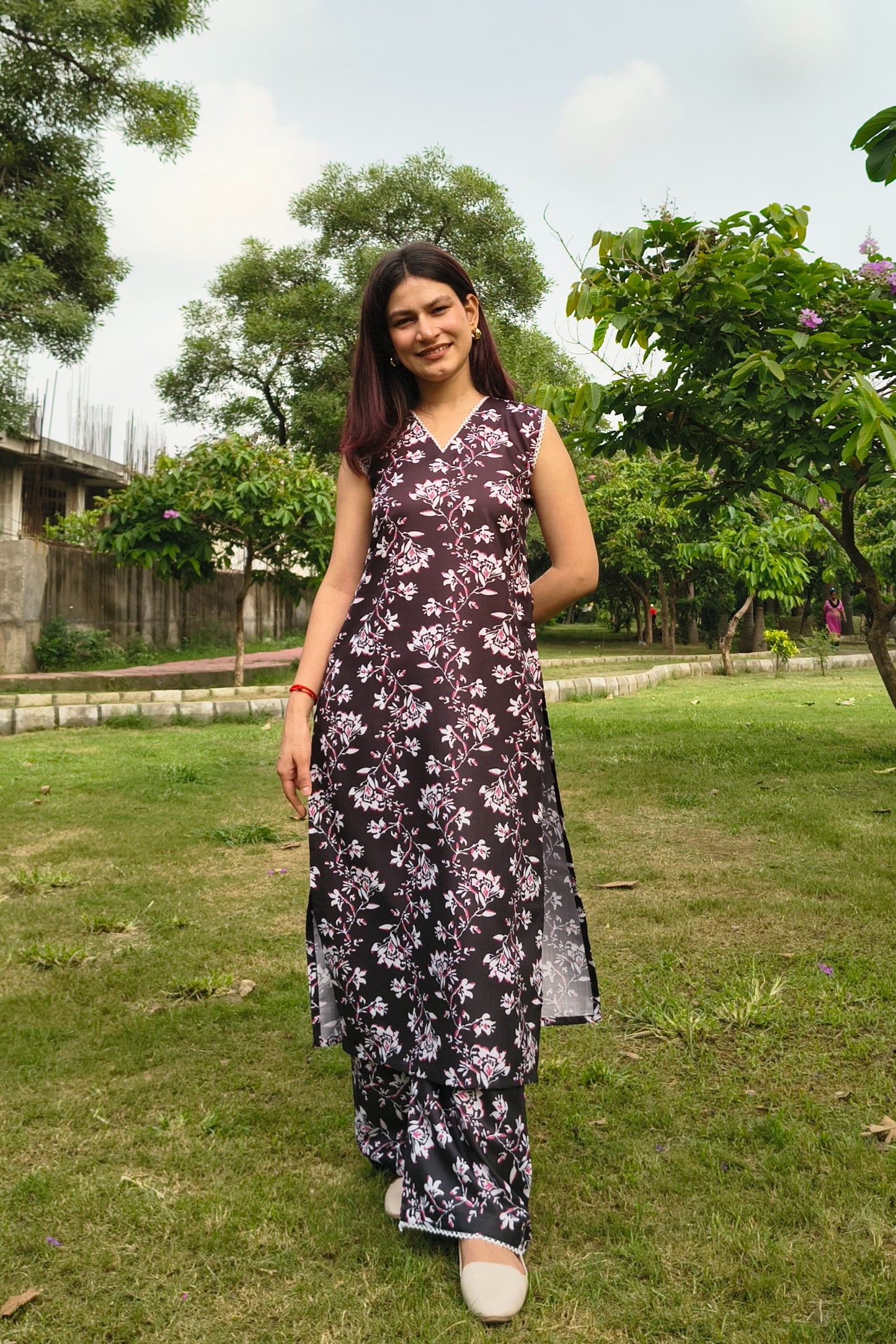 Floral Printed Kurta Pant Set – Black Cotton Blend