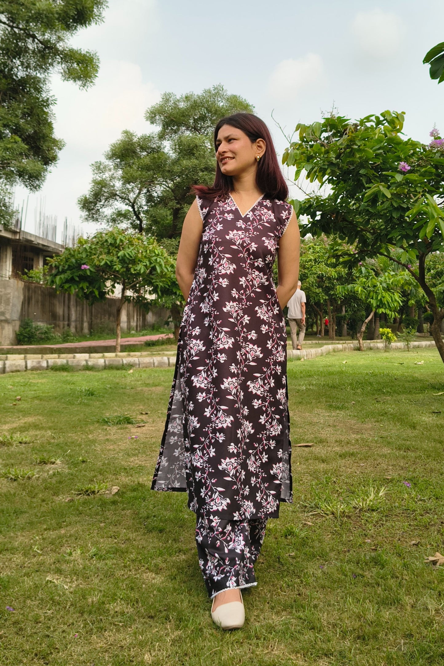 Floral Printed Kurta Pant Set – Black Cotton Blend